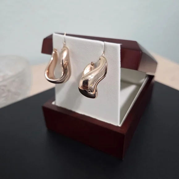 14k Rose Gold Hoop Earrings - Picture 2 of 9